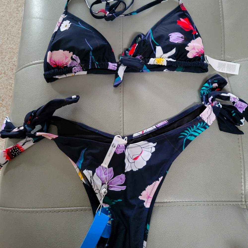 Super cute tie up cheeky bikini